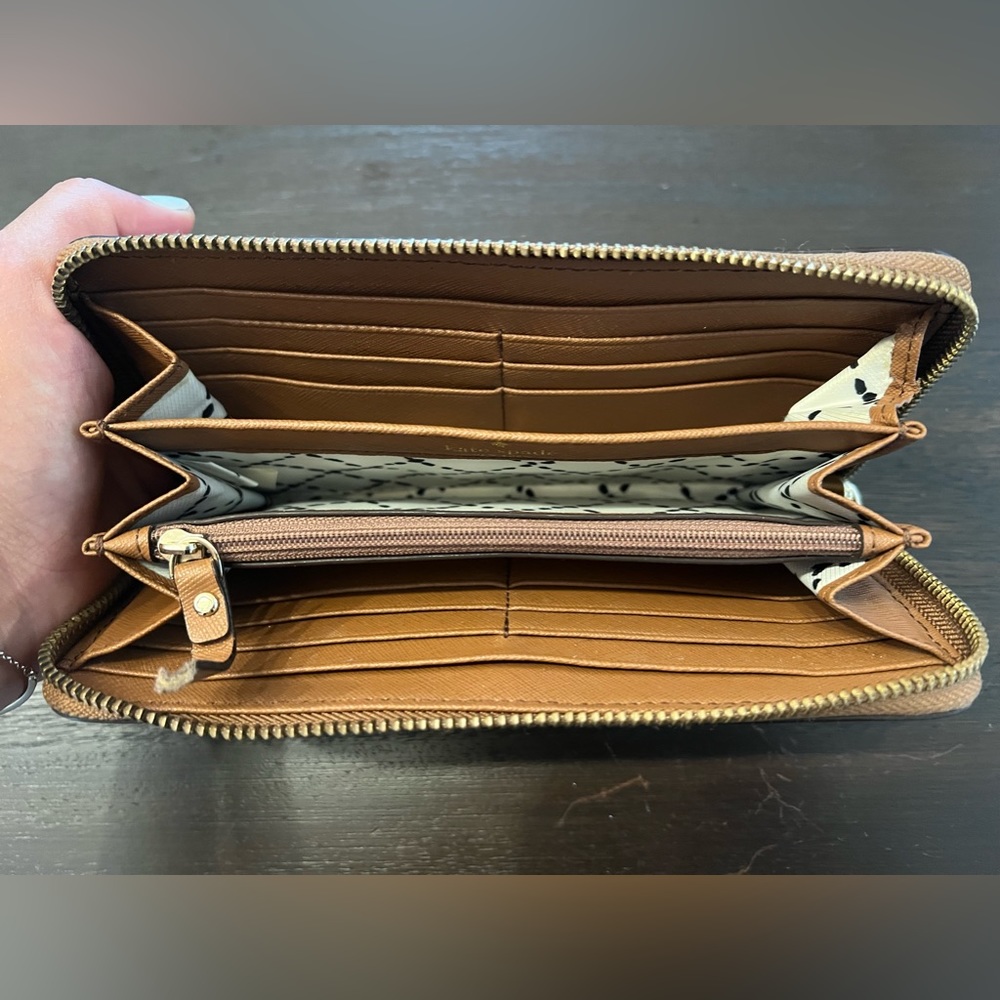 Kate Spade Wallet - Picture 3 of 5